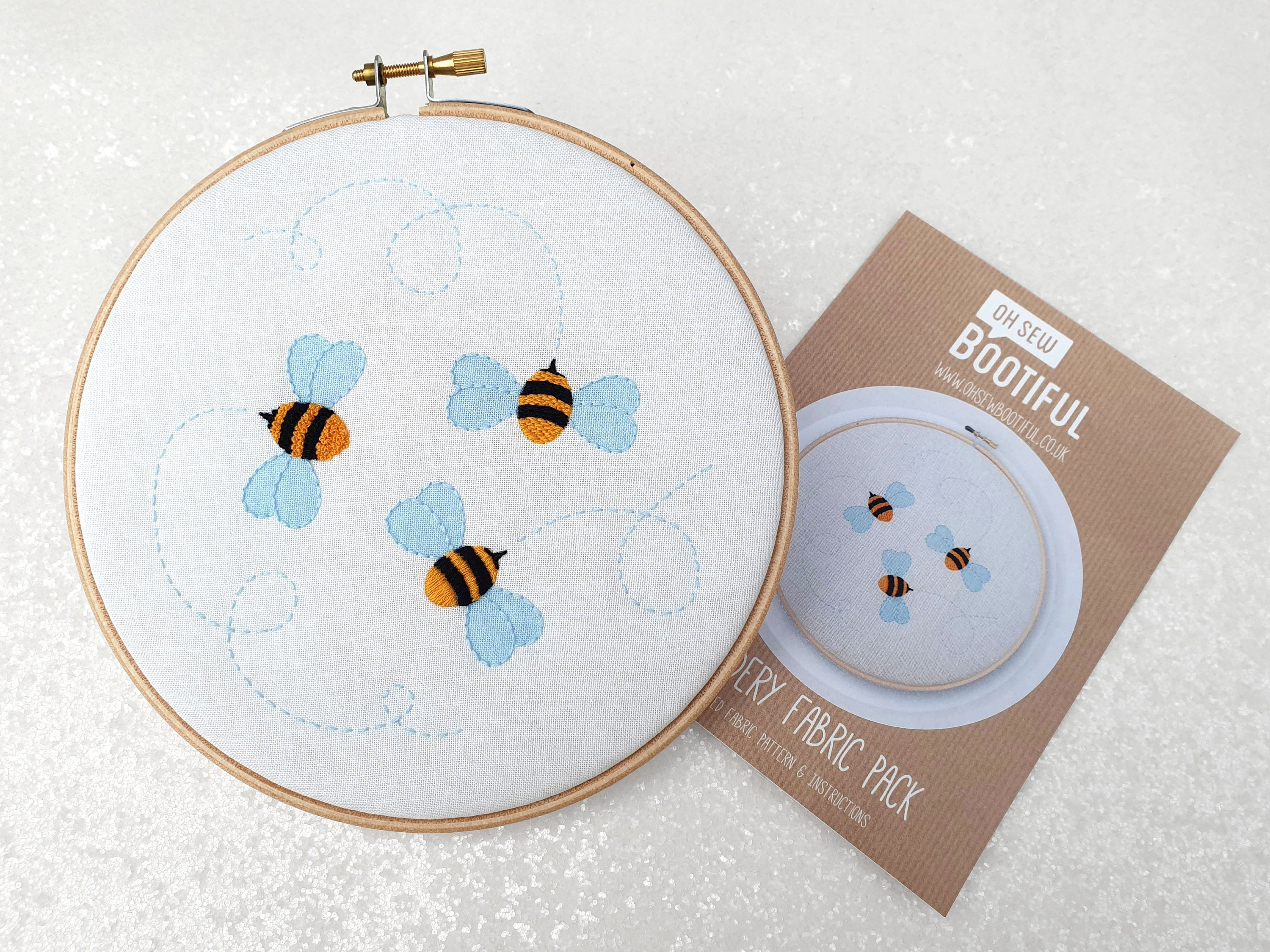 Bee Embroidery Pattern Bumble Bees Embroidery Pattern Beginners Needle Craft Pattern Insects Embroidery Pattern Spring Needlework Pattern Wildlife Embroidery
