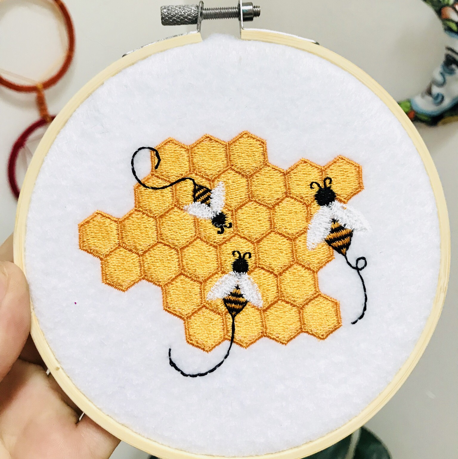 Bumble Bee Embroidery Pattern Honeycomb Machine Embroidery Features Bumble Bees Depop