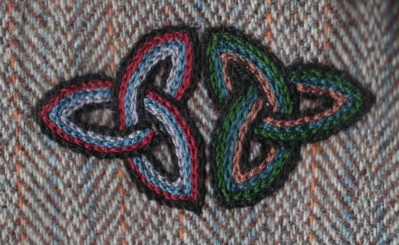 Celtic Embroidery Pattern Filechain Stitch Embroidery Celtic Knot Wikimedia Commons