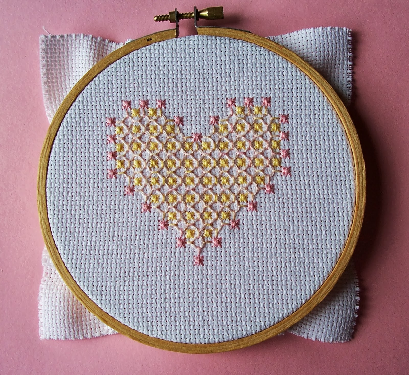 Chicken Scratch Embroidery Patterns Free Eglantine Stitchery Chicken Scratch Heart On Aida