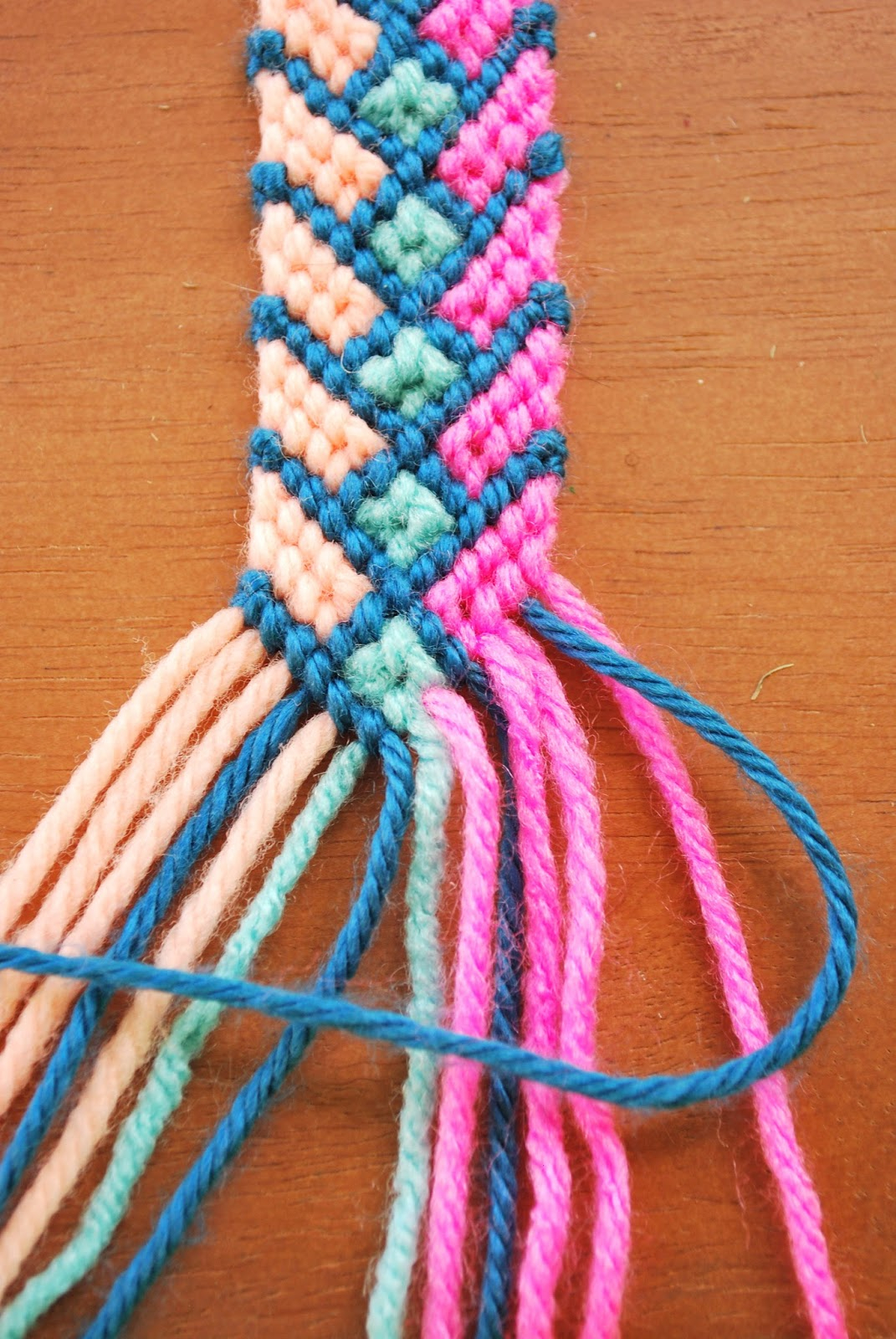 Embroidery Floss Bracelets Patterns Diy The Crazy Complicated Friendship Bracelet