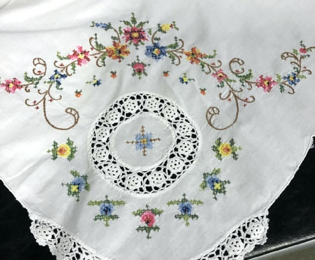 Hand Embroidery Patterns For Tablecloth Vintage Hand Embroidered Tablecloths Celcia