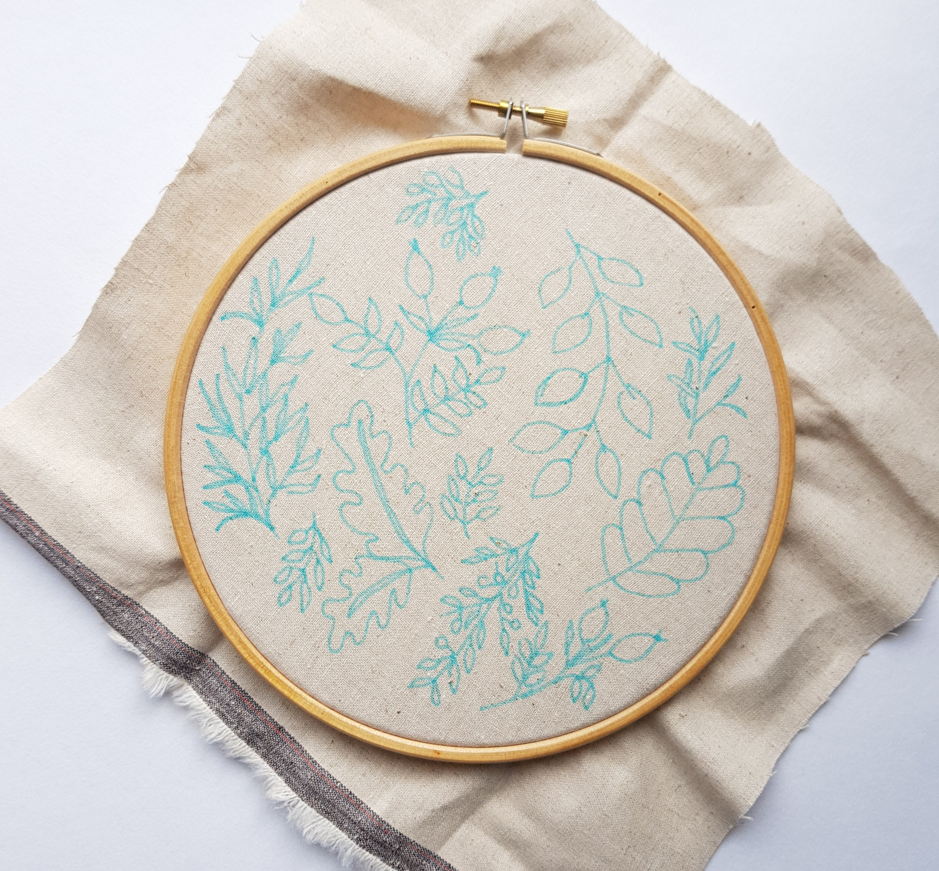 How To Transfer Embroidery Pattern How To Transfer Your Embroidery Pattern On To Fabric Without A