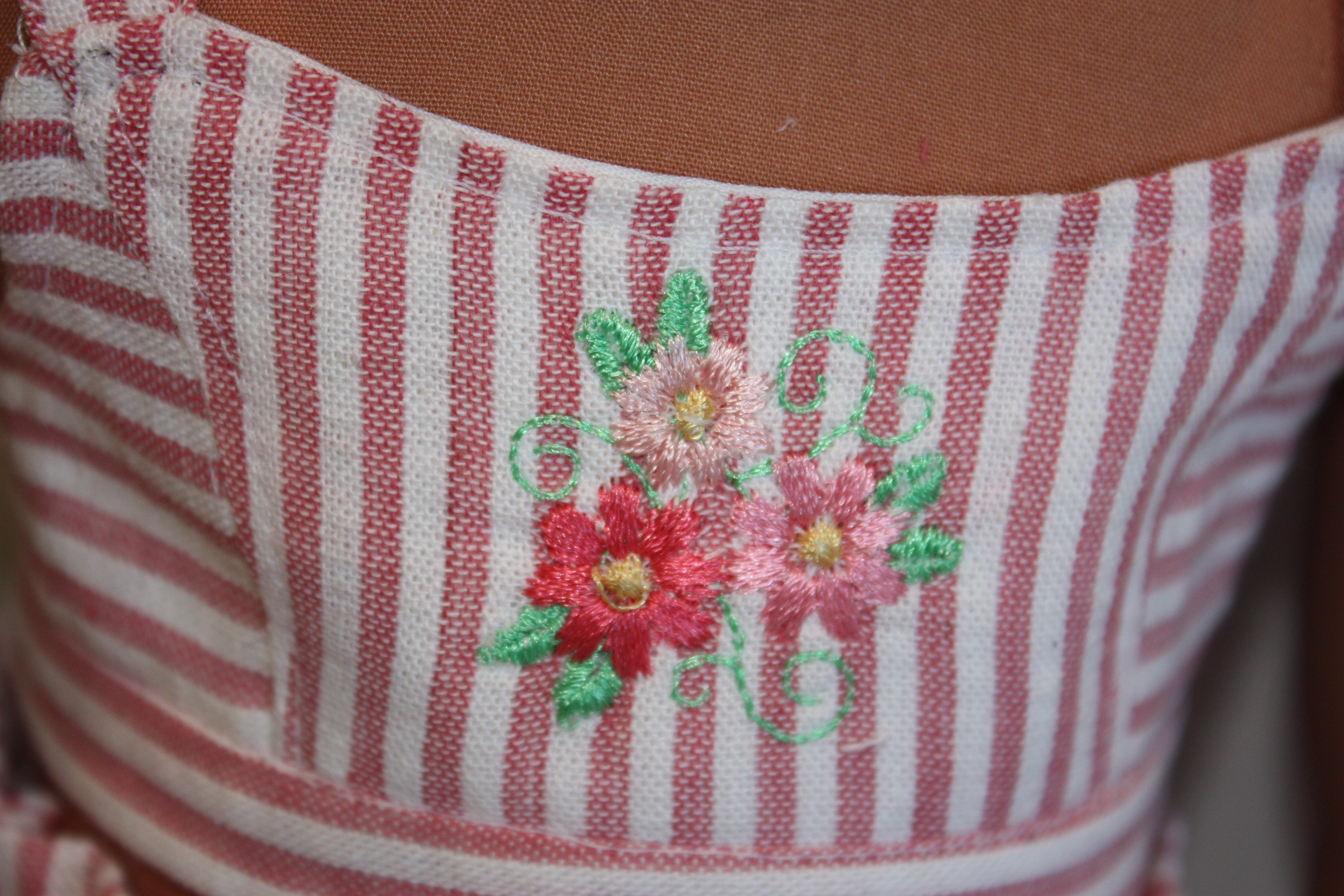 Machine Embroidery Patterns Free Genniewren Designs Free Three Flowers Machine Embroidery Design For